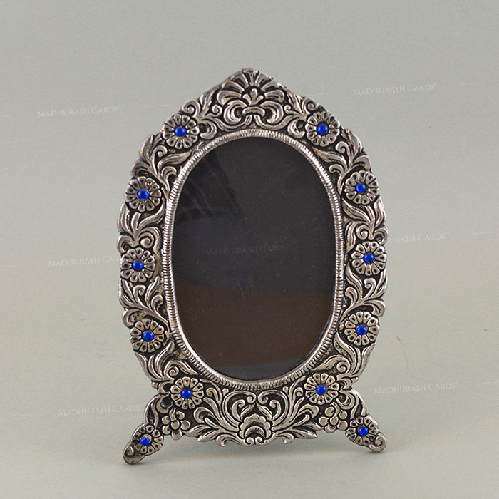 Elegant Antique Photo Frame